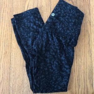 LULULEMON ALIGN CROP 21” WILD CAMO LEGGINGS